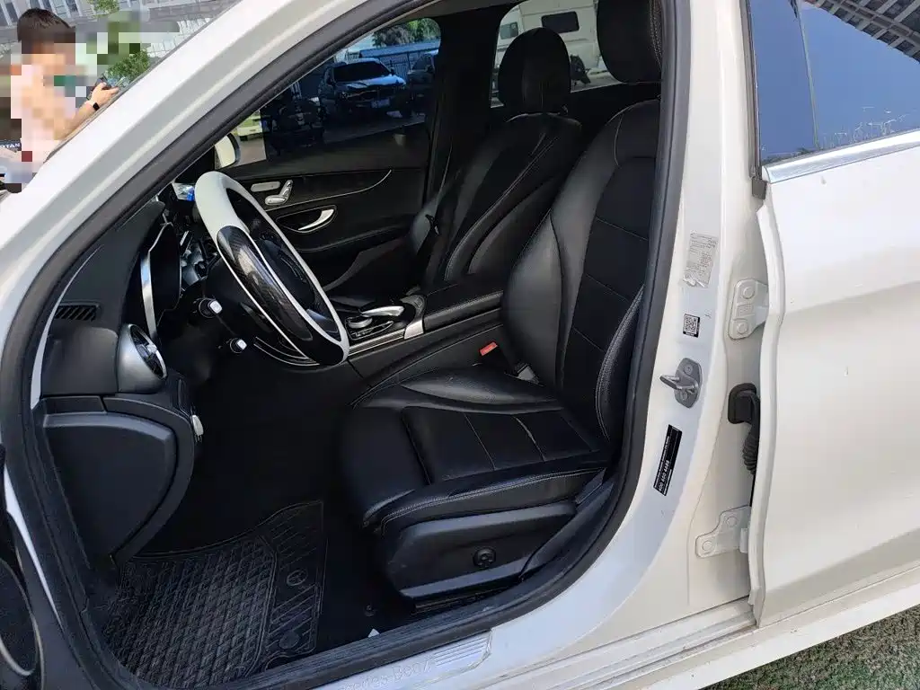 Mercedes-Benz C-Class (Import) — миниатюра 8