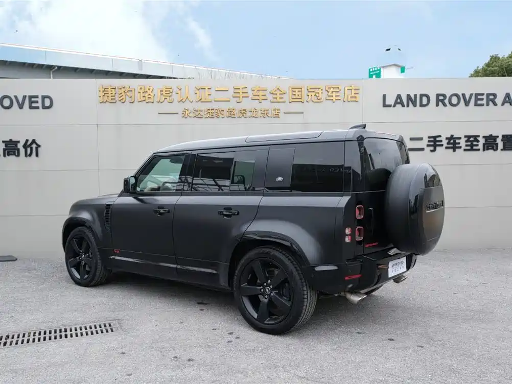 Land Rover Land Rover Defender 2024 110 5.0T V8