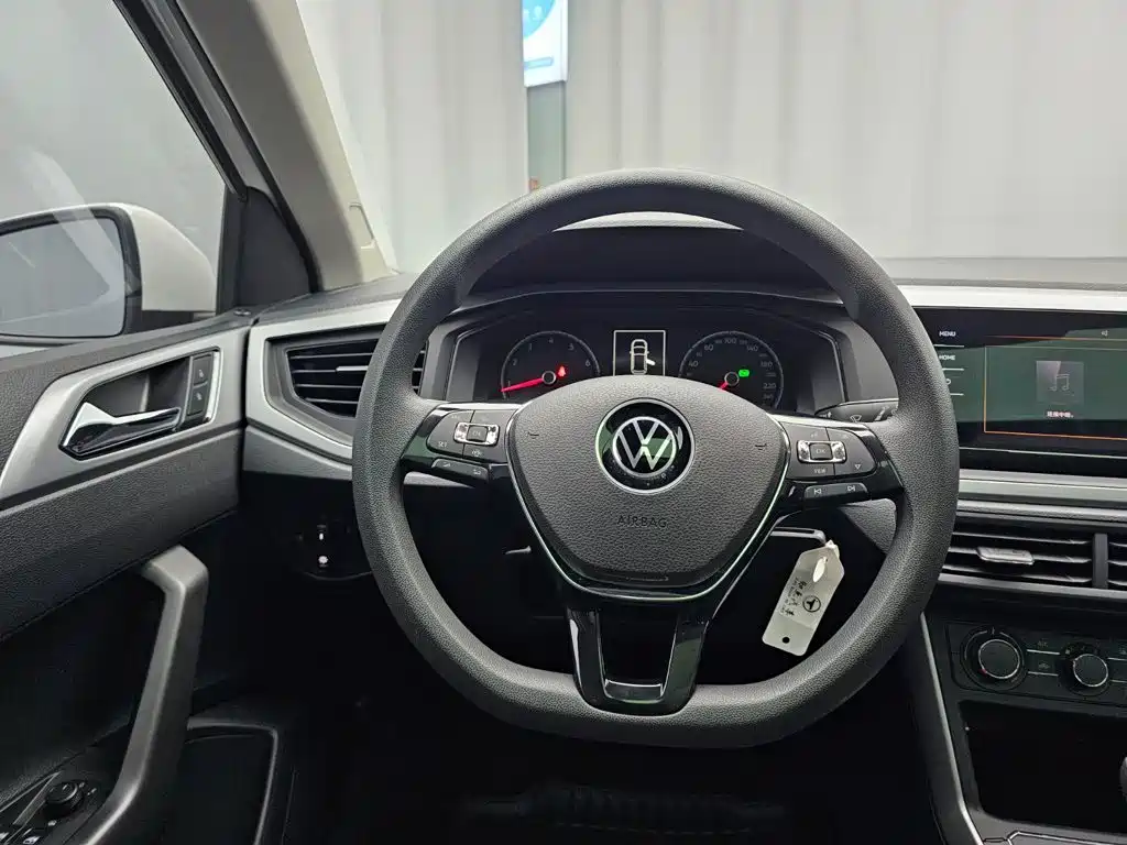 Volkswagen Polo — миниатюра 11
