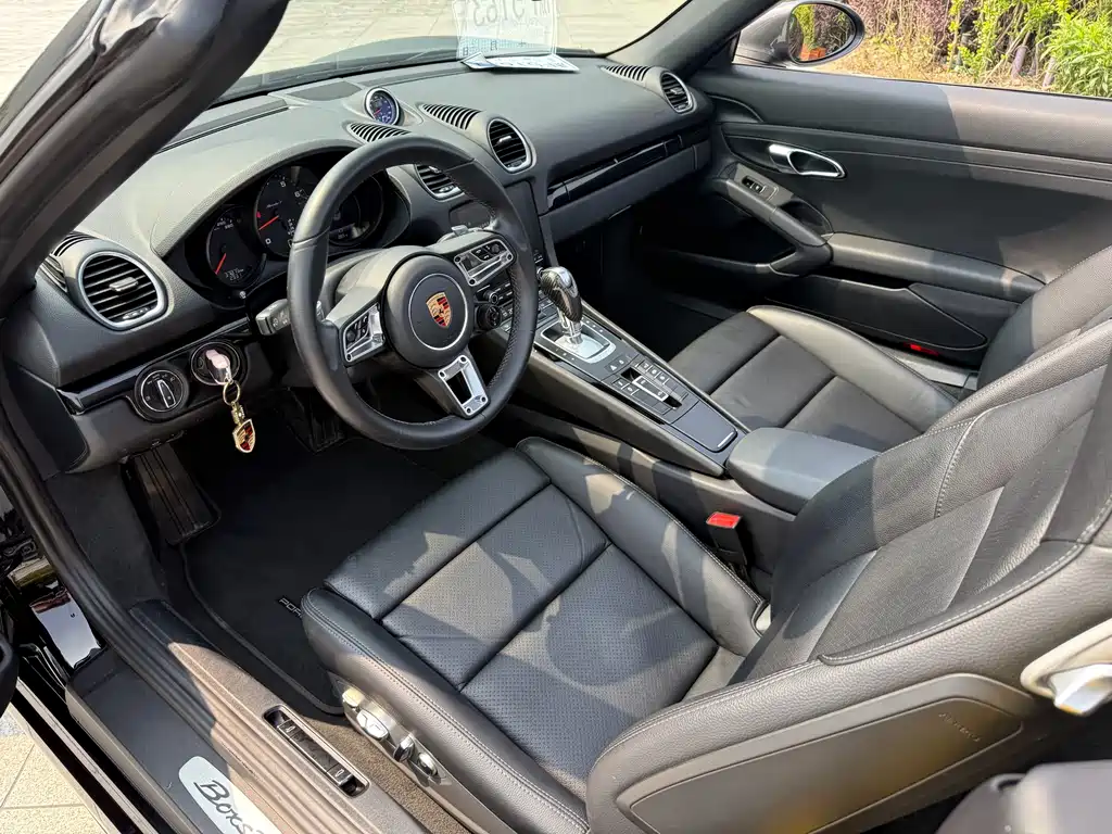 Porsche 718 2019 Boxster T 2.0T