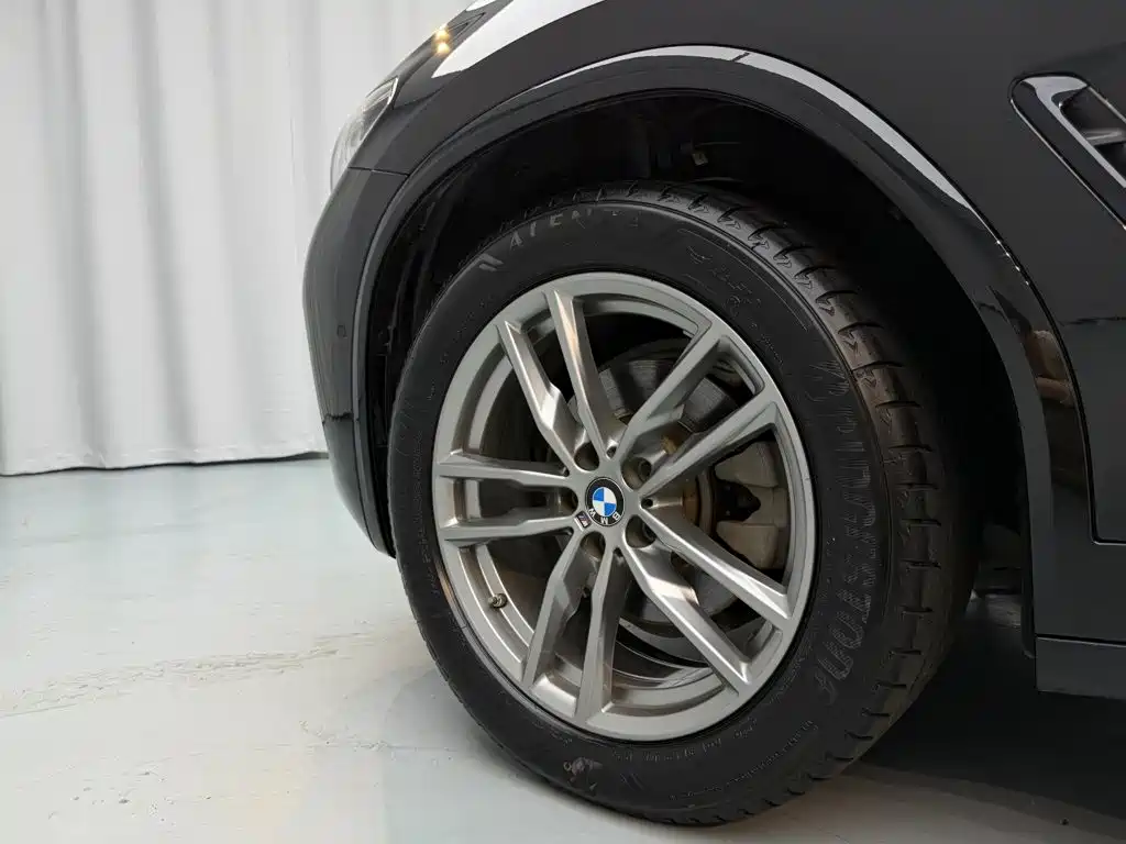BMW X3 — миниатюра 17