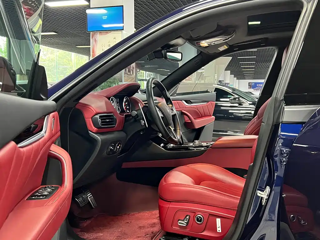 Maserati Levante — миниатюра 8