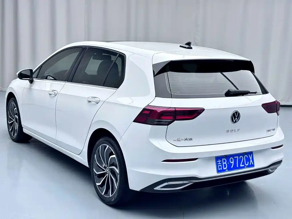 Volkswagen Golf — миниатюра 6