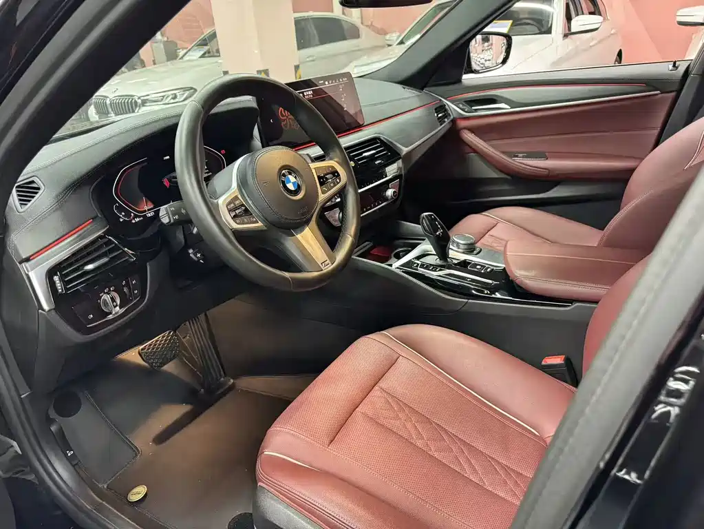 BMW 5 Series — миниатюра 4