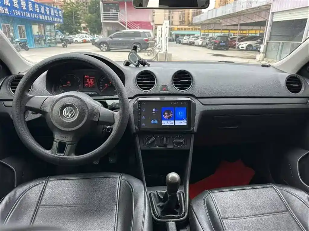 Volkswagen Jetta 2013 1.4L MT Fashion