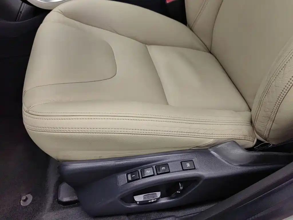 Volvo S60 — миниатюра 20