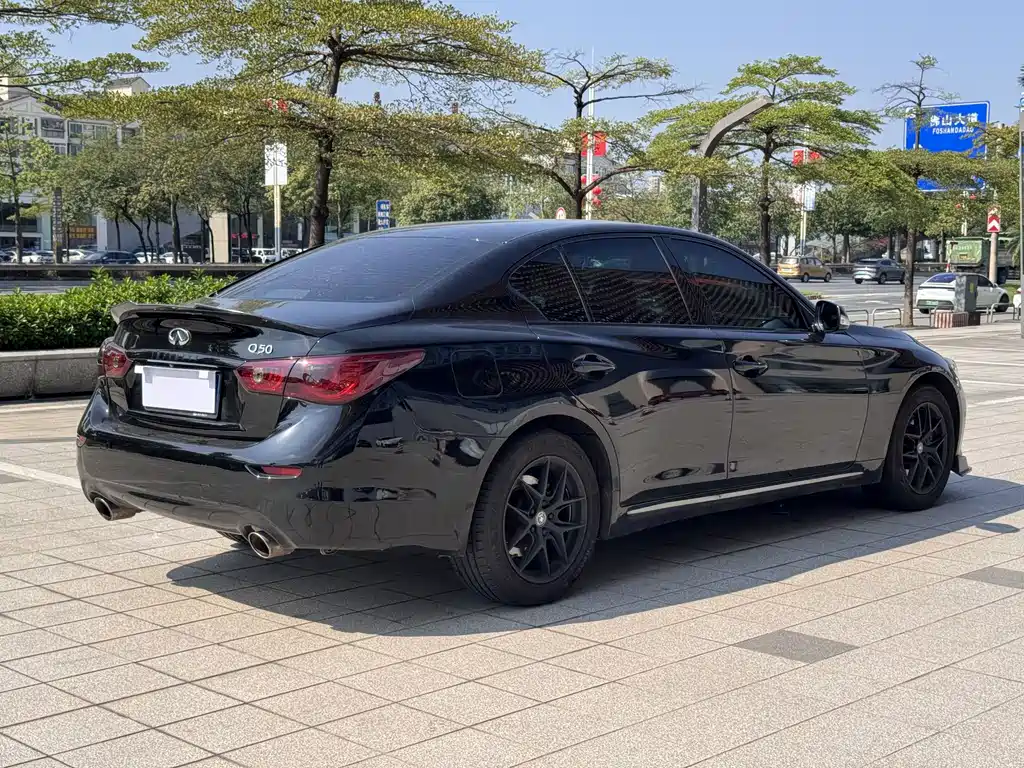 Infiniti Q50L — миниатюра 4