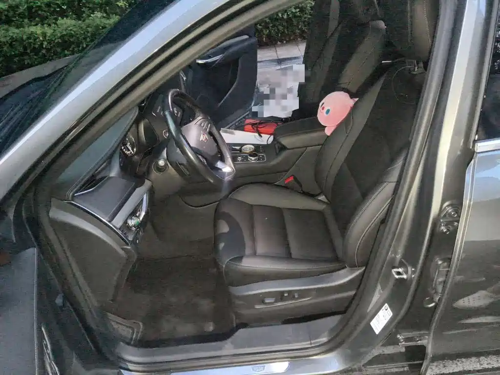 Cadillac XT4 — миниатюра 11