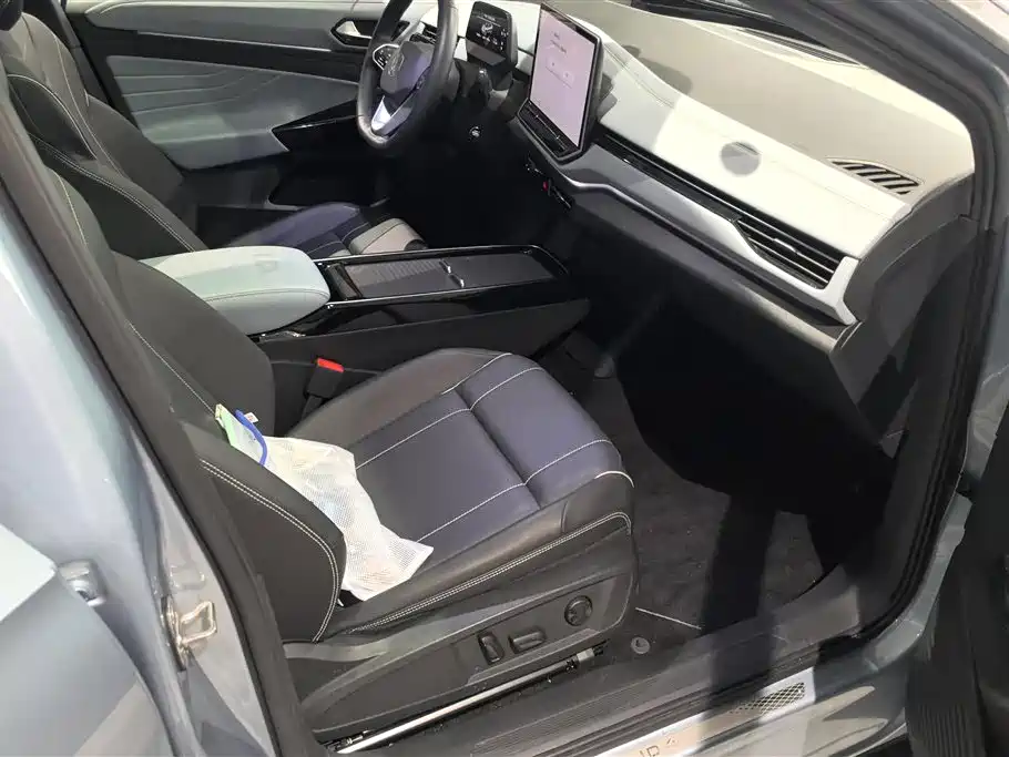 Volkswagen ID.4 X 2025 Smart
