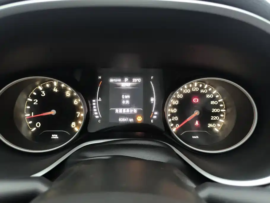 Jeep Compass — миниатюра 14