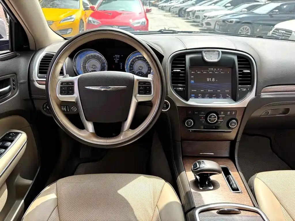Chrysler 300C — миниатюра 12