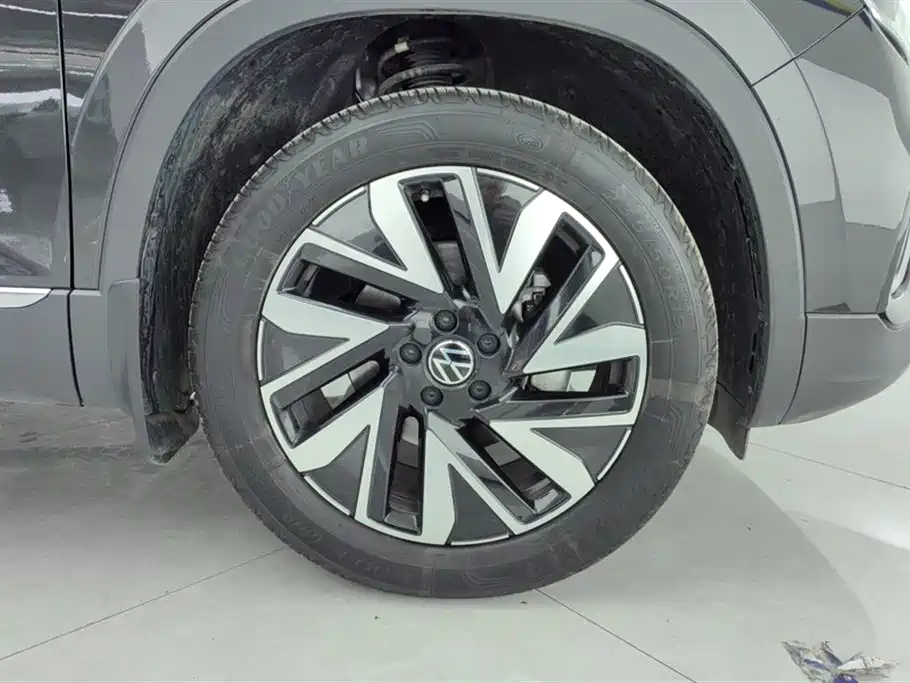 Volkswagen Tayron 2025 300TSI