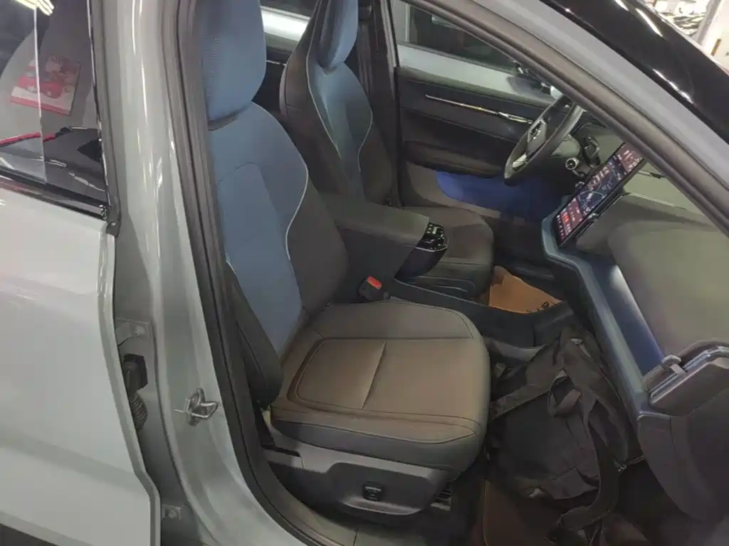 Volvo EX30 — миниатюра 25