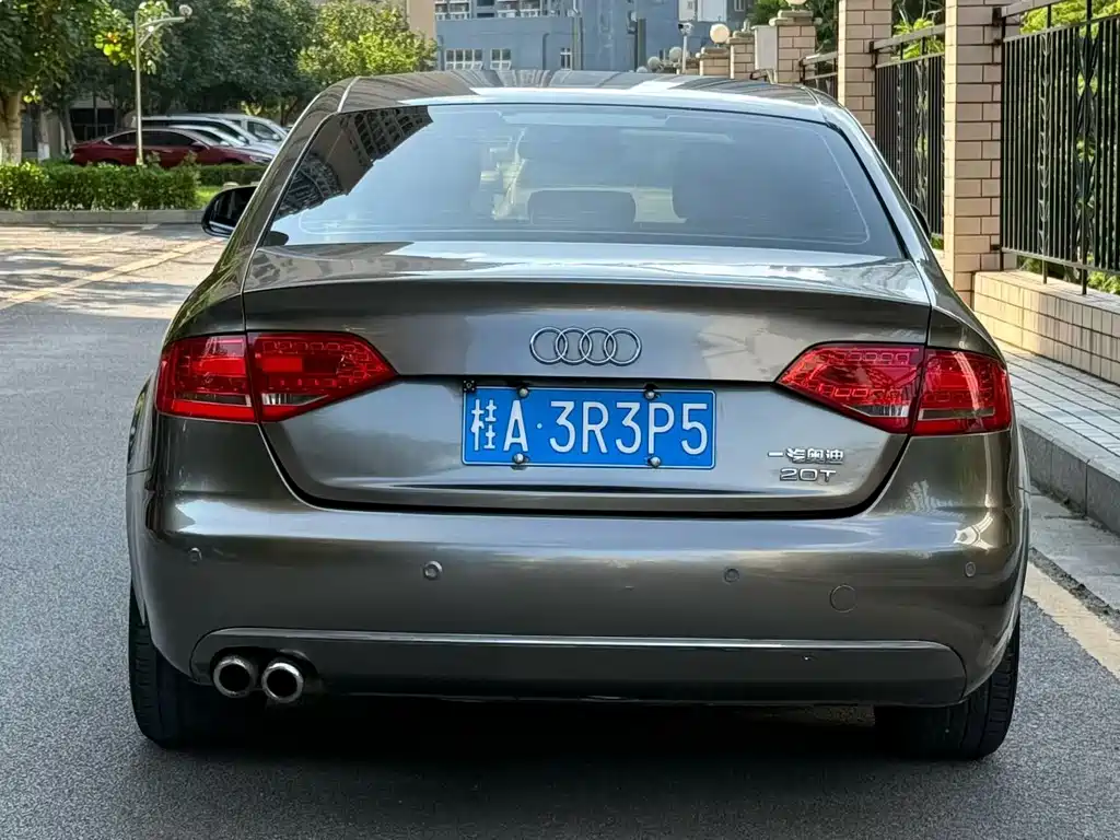 Audi A4L — миниатюра 4
