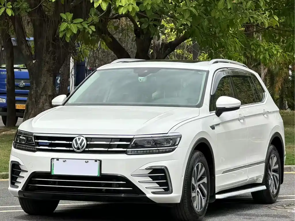 Volkswagen Tiguan L PHEV