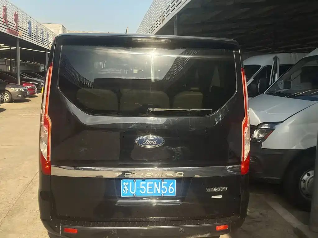Ford Tourneo — миниатюра 15