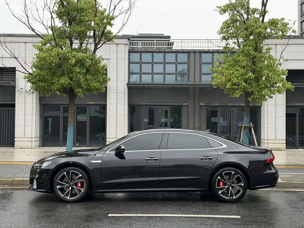 Audi A7L 2024 45TFSI S-line