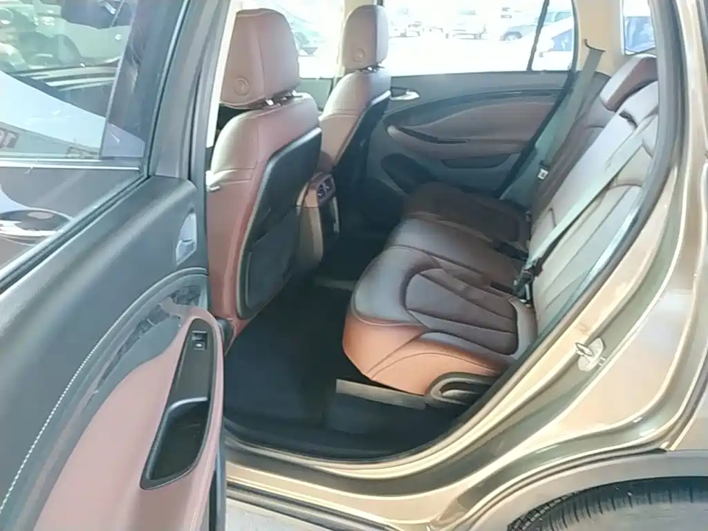 Buick Envision Plus — миниатюра 17