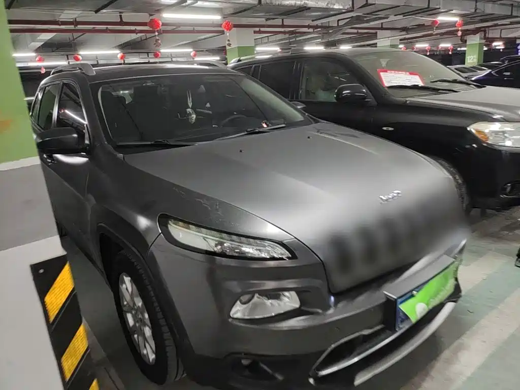 Jeep Cherokee — миниатюра 22