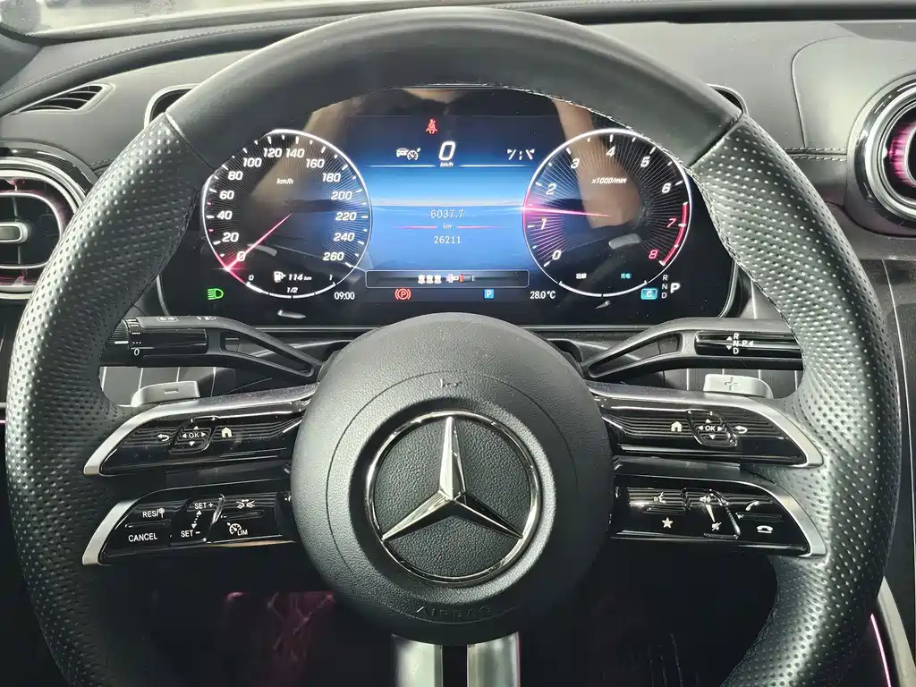 Mercedes-Benz C-Class — миниатюра 10