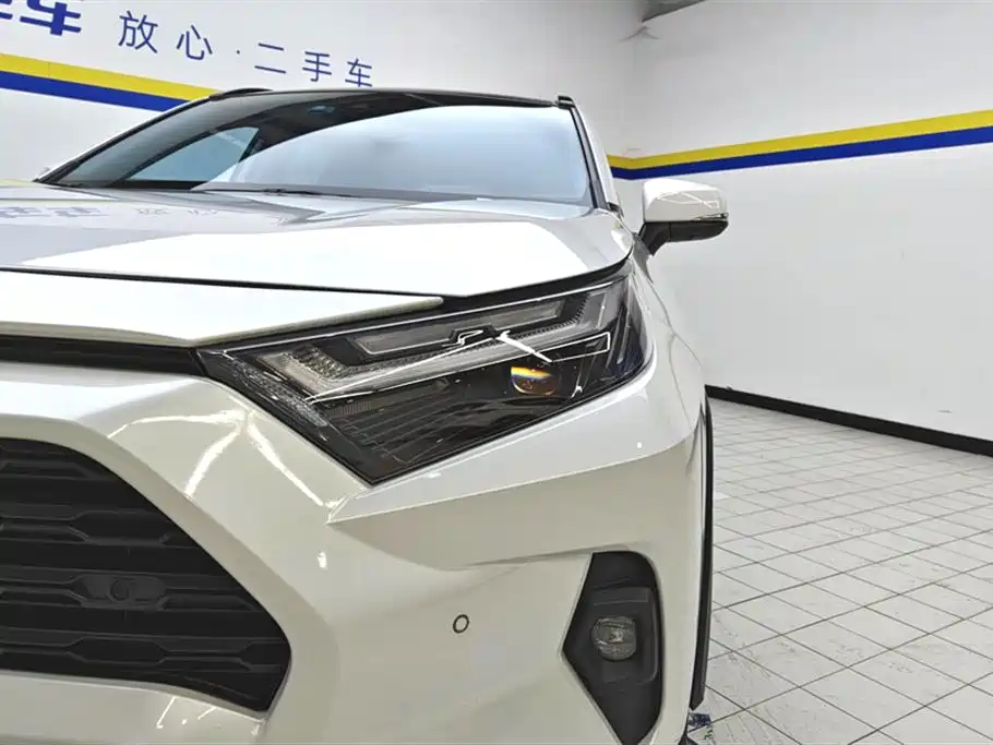 TOYOTA RAV4 RONGFANG