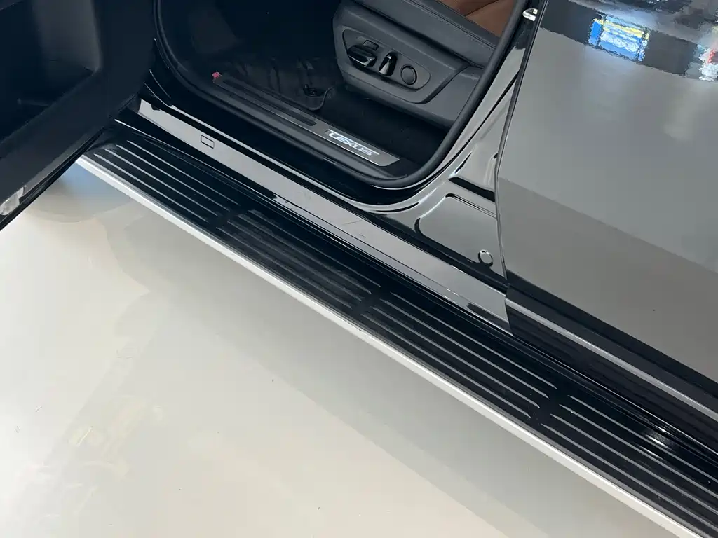 Lexus GX — миниатюра 15