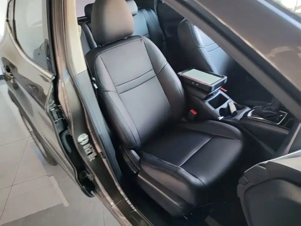 Nissan Qashqai — миниатюра 25