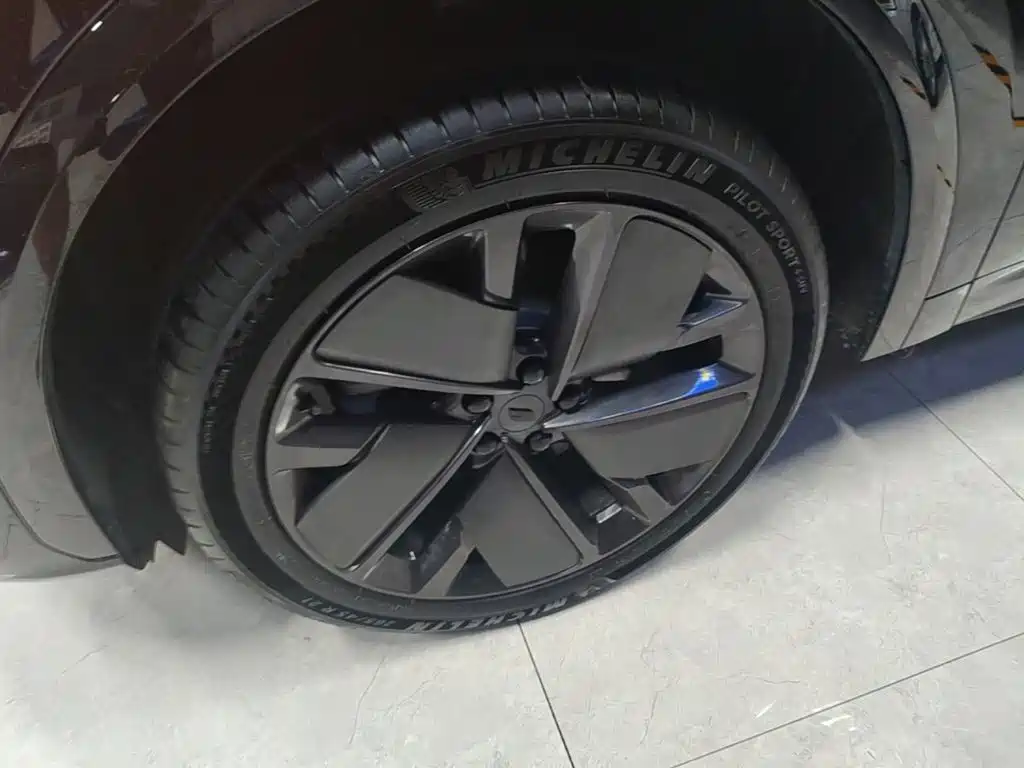 Li Auto Li L7 — миниатюра 23