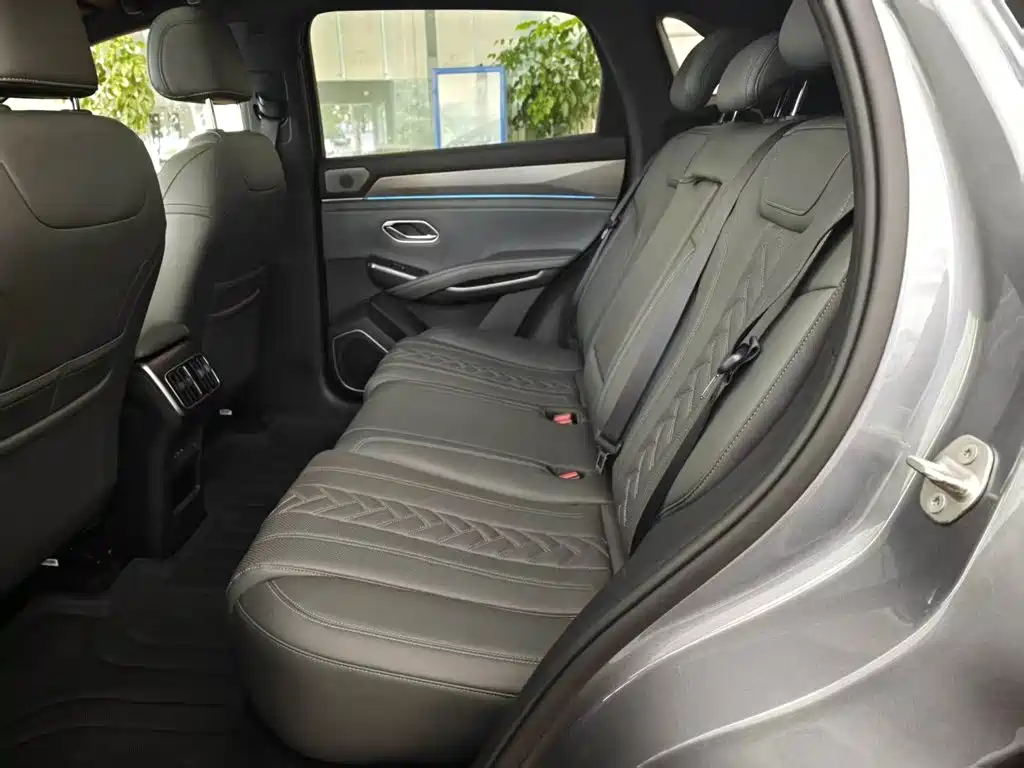 BYD L DM-i — миниатюра 17