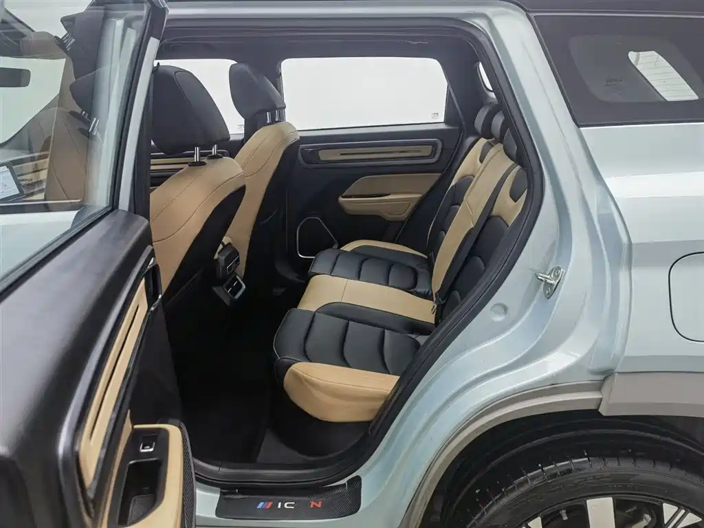 GEELY AUTOMOBILE GEELY ICON