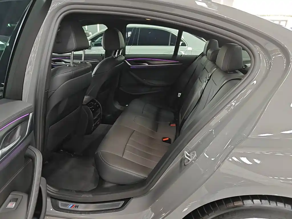BMW 5 Series (Import) — миниатюра 17