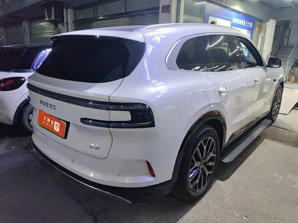 Zeekr 8X — миниатюра 6