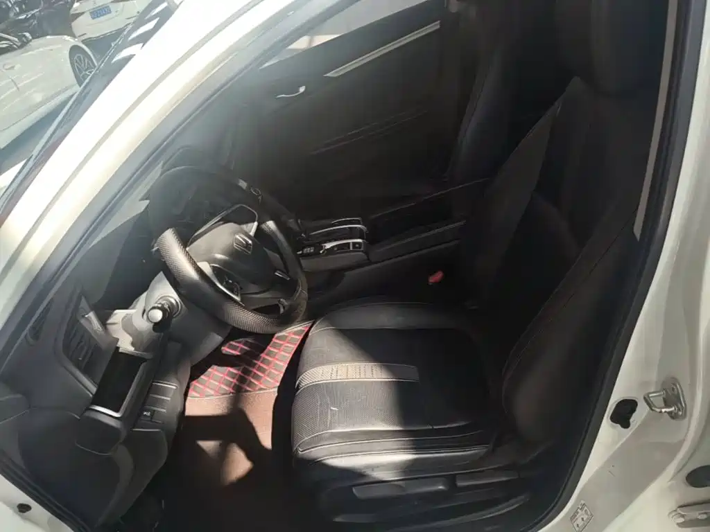 Honda Civic — миниатюра 15