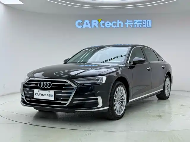 AUDI A8 2021