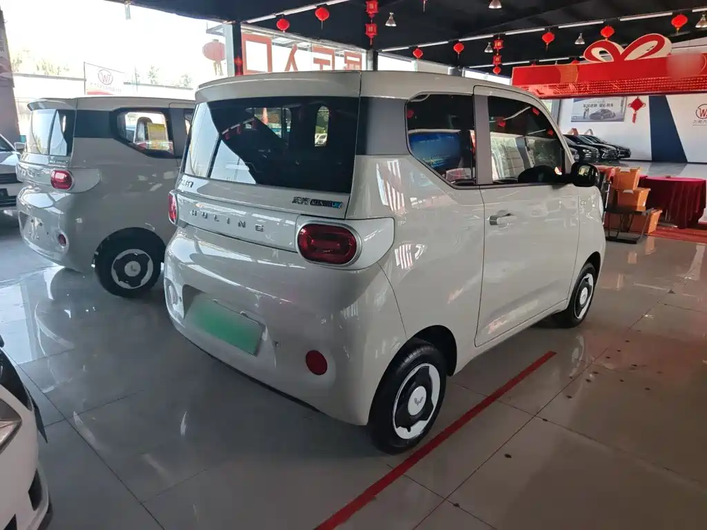 Wuling MINIEV — миниатюра 5
