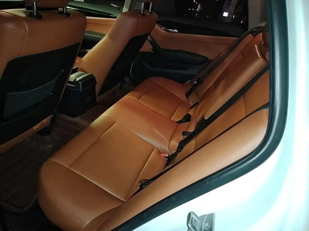 BMW X1 — миниатюра 17