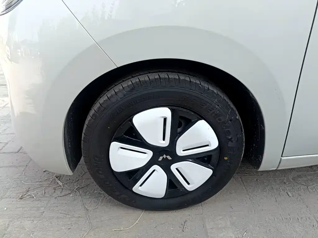 Wuling MINIEV — миниатюра 23