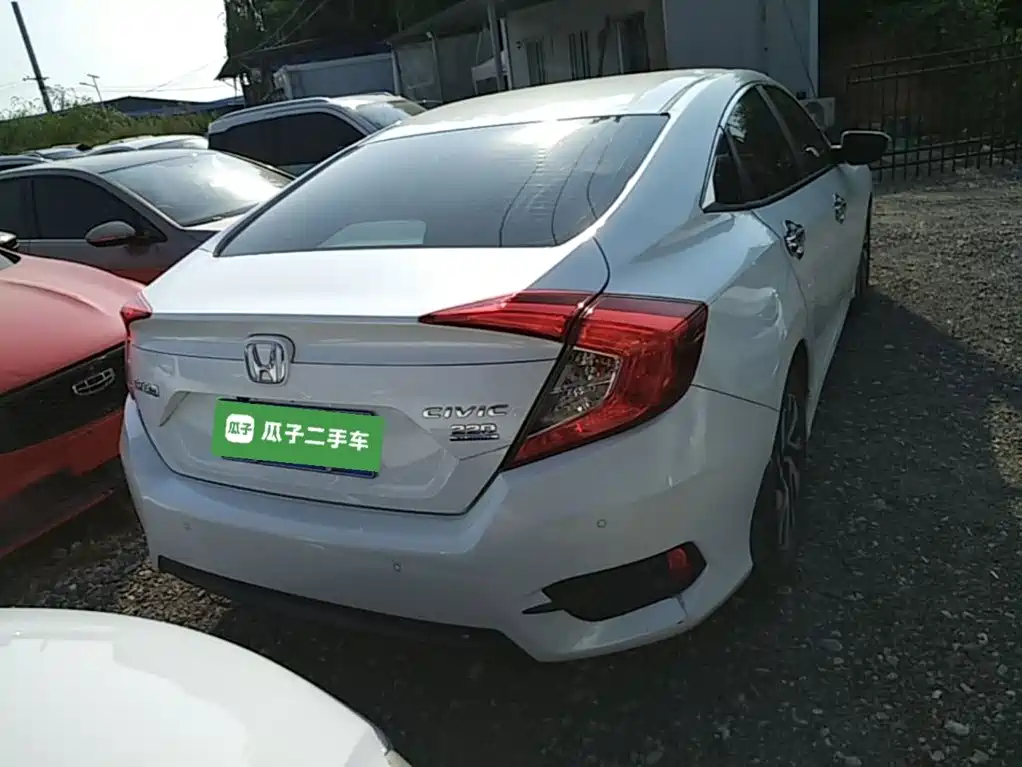 Honda Civic — миниатюра 6