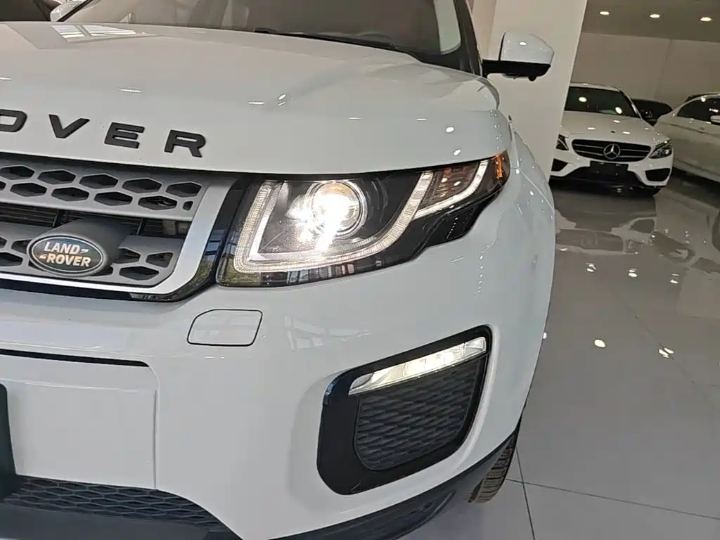 Land Rover Evoque — миниатюра 24