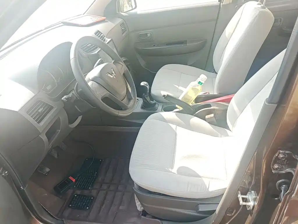 Wuling Hongguang — миниатюра 15