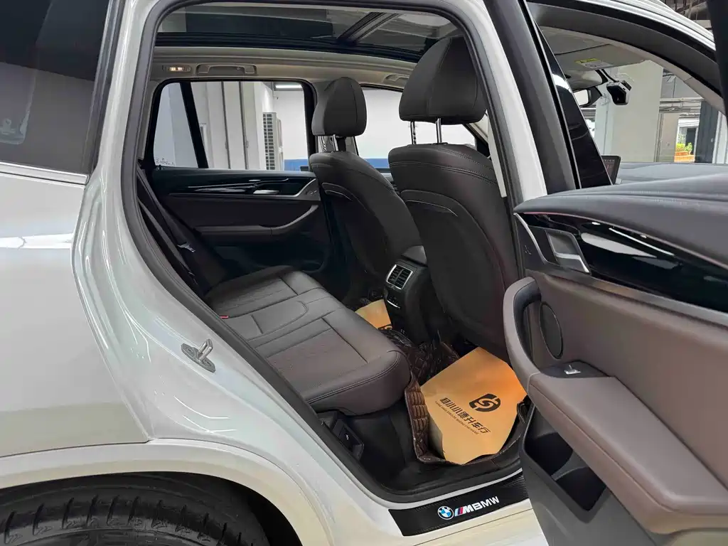 BMW X3 — миниатюра 22