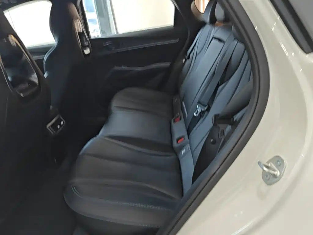 BYD Seal 06 — миниатюра 17
