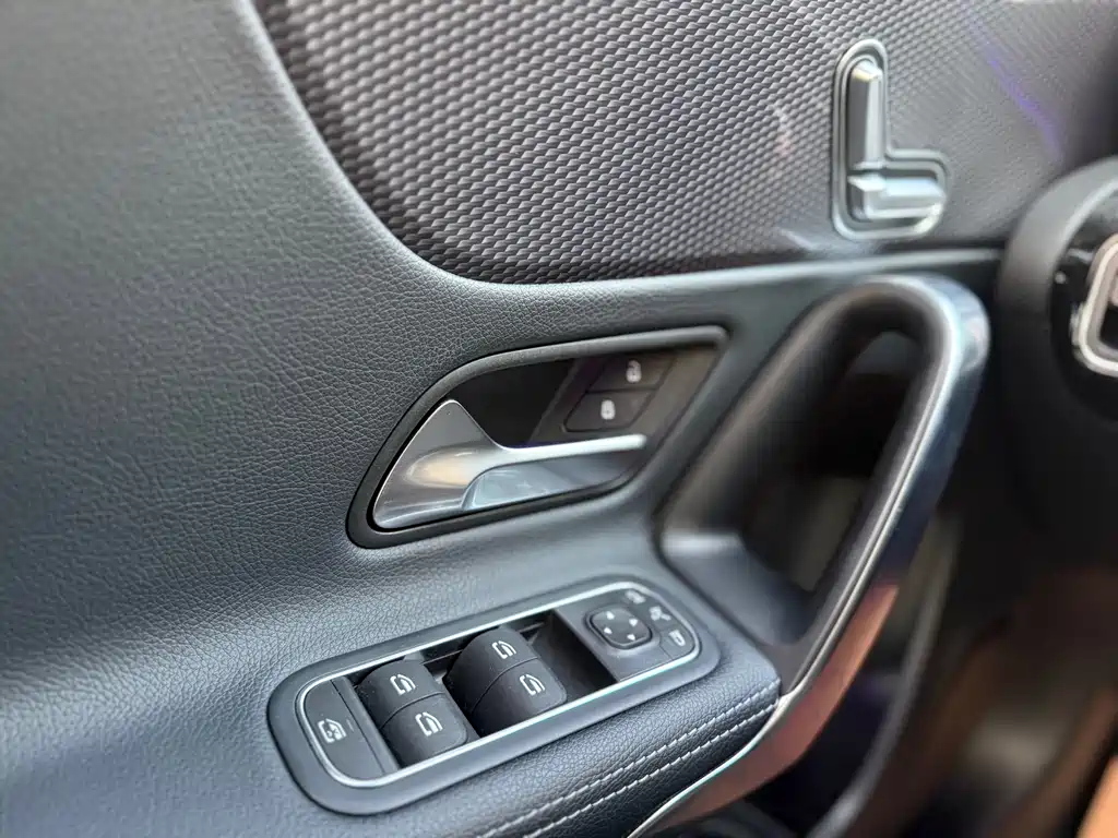 MERCEDES-BENZ A CLASS