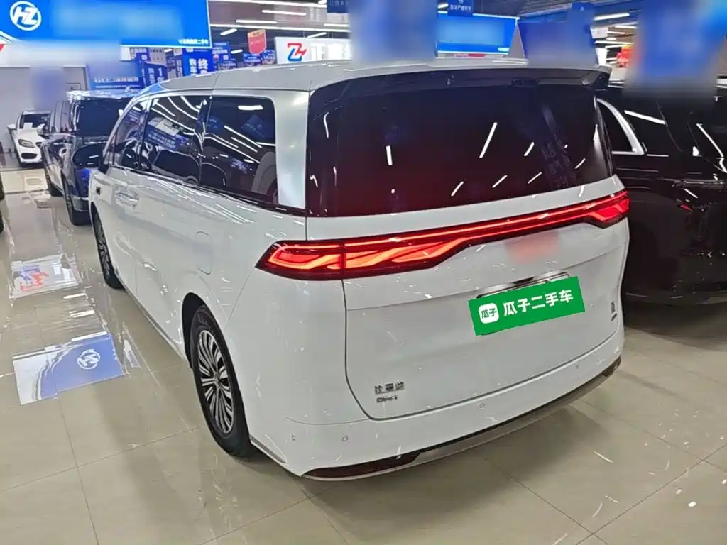 BYD Xia — миниатюра 5