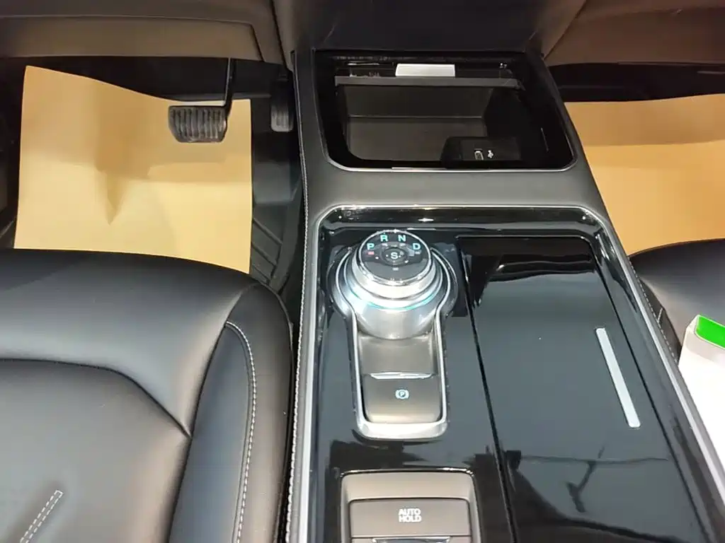 Ford Edge — миниатюра 14