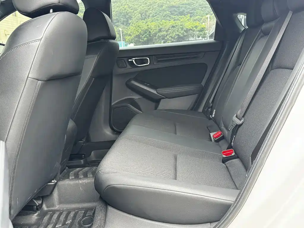 Honda Civic — миниатюра 8