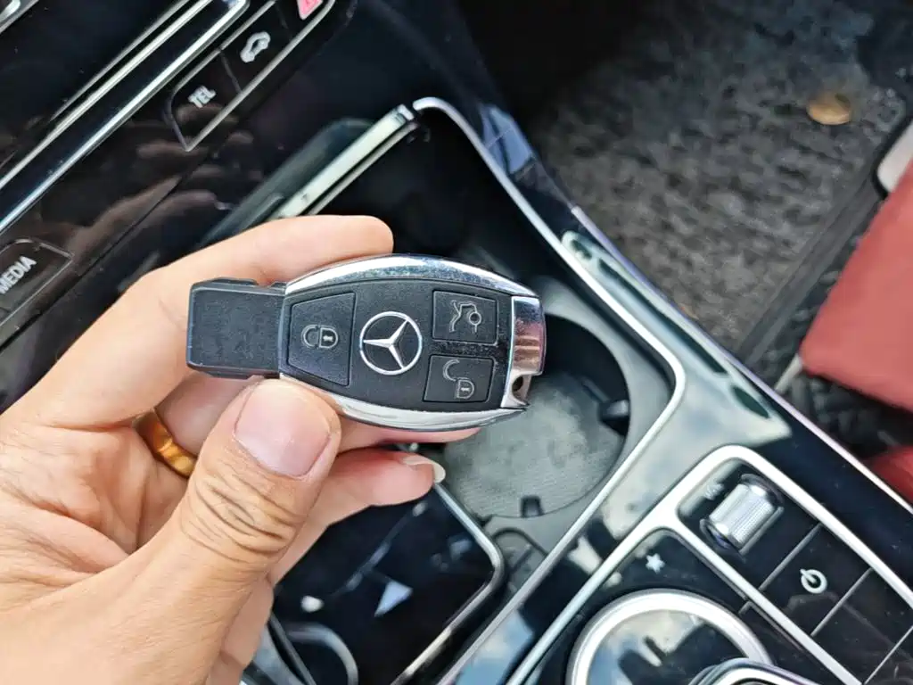 Mercedes-Benz C-Class — миниатюра 13