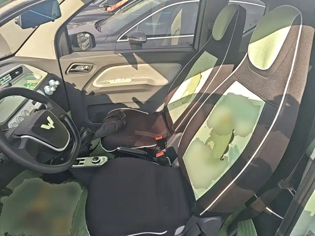 Wuling MINIEV — миниатюра 15