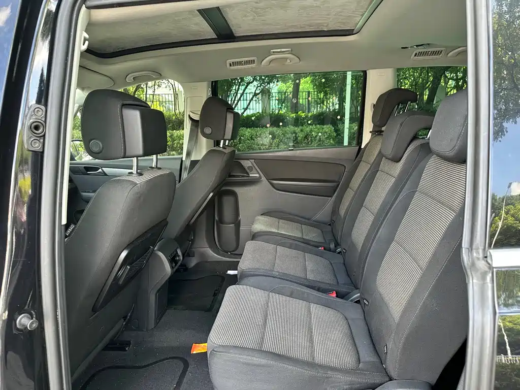 Volkswagen Sharan — миниатюра 14