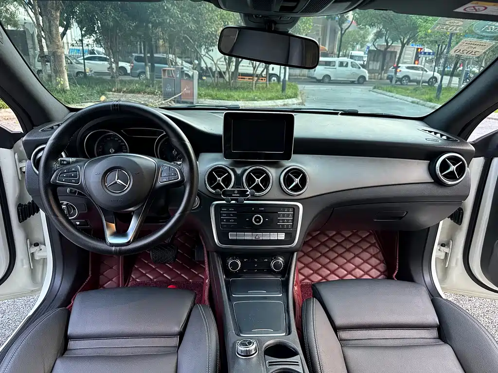 Mercedes-Benz CLA (Import) — миниатюра 14